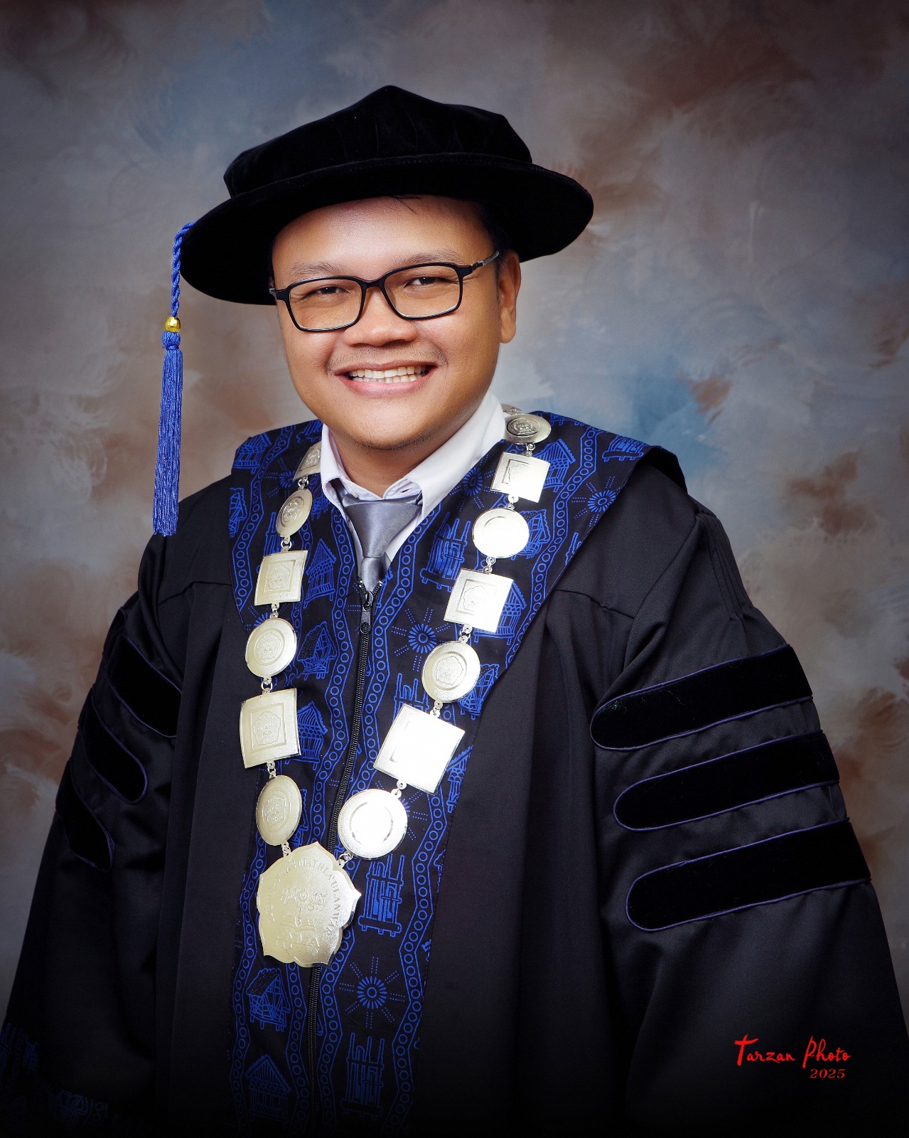Dr. Robby Rizky